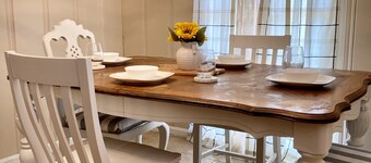 Family Friendly House- Close to Campus!