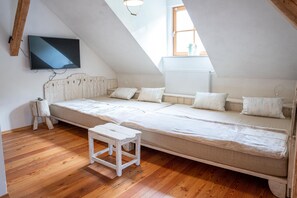 2 عدّة غرف نوم وواي فاي مجانًا وملاءات أسرّة