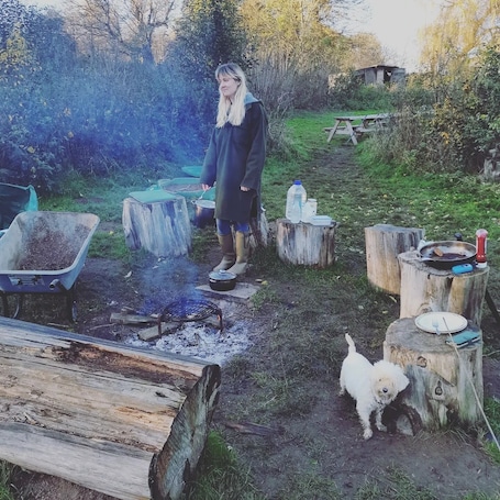 Property grounds. Off Grid private parties camping only no bed! per person kids u16 free.