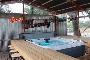 Baignoire à remous extérieure