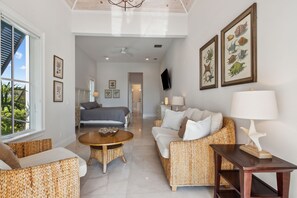 5 chambres, fer et planche à repasser, Wi-Fi, draps fournis