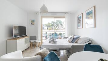 1 chambre, fer et planche Ă repasser, Wi-Fi, draps fournis