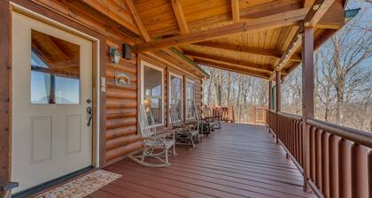 Charming 4BR Cabin with Dynamic Mountain Views