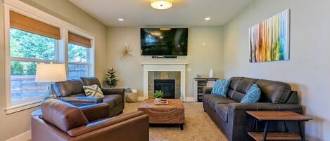 Télévision, cheminée