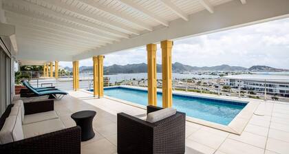 Airport View 3-bed Villa