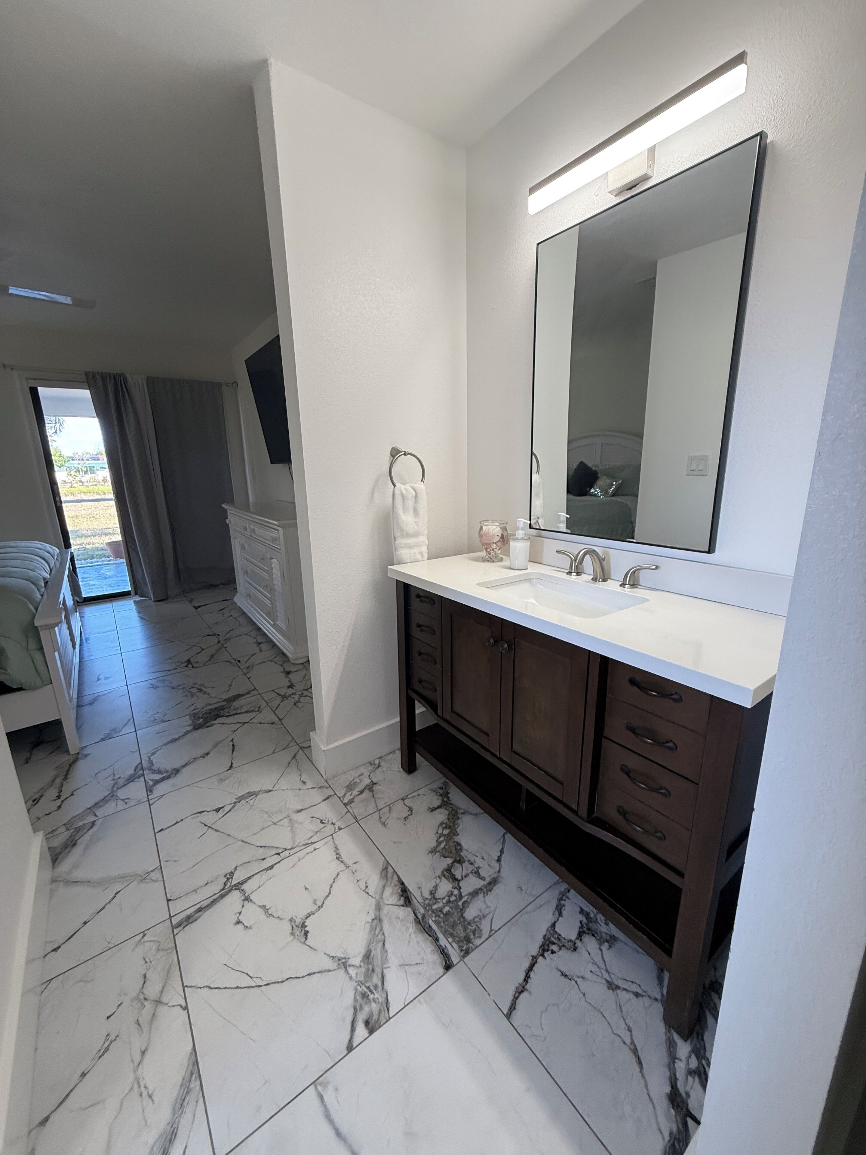 2 chambres, bureau, fer et planche à repasser, Wi-Fi gratuit