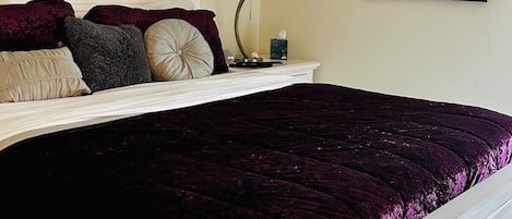 2 bedrooms, desk, iron/ironing board, free WiFi