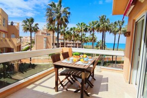 Outdoor dining - Apartament Flamingo by DENIA COSTA (Dénia)