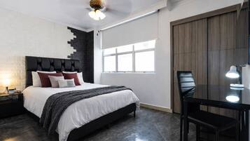 3 bedrooms, in-room safe, desk, iron/ironing board