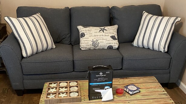 Smart-TV, DVD-spiller, bøker og filmbibliotek