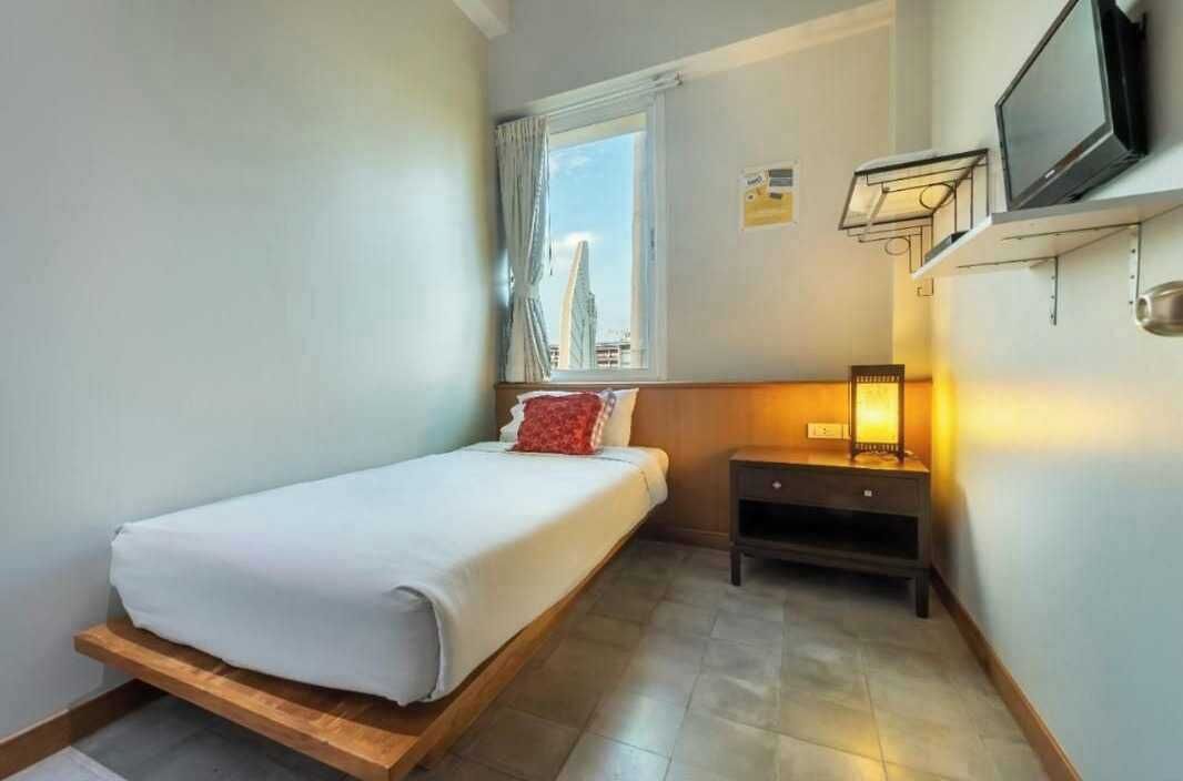 Standard Single Room | Free WiFi, bed sheets