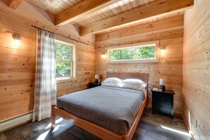 3 bedrooms, free WiFi, bed sheets - Family Cabin with all the views on Big Sandy (McGregor)