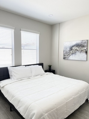 Room - Lovely 3 bdrm 1mile to Beverly Center and The Grove (Topanga)