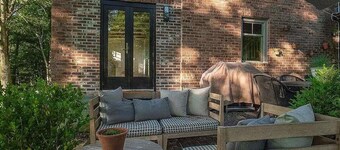English style country cottage with Hudson River views! 5 mins from HITS