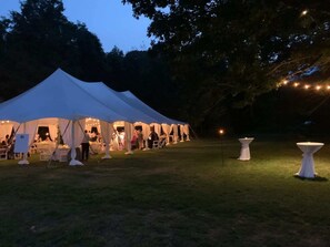 Espace banquet en plein air