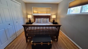 4 dormitorios, escritorio, tabla de planchar con plancha y wifi