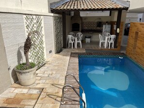 Udendørs pool