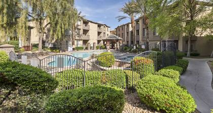 Close to the Las Vegas strip. Cozy and comfortable 2bd 2ba.