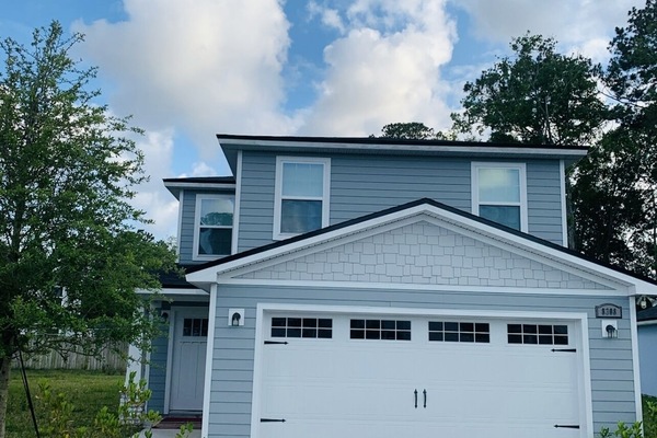 Brand New Construction! 2-story 3/2.5 Centrally located in the heart of Jax