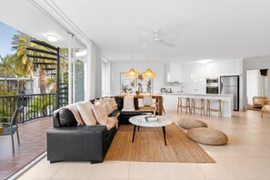 Smart TV - Penthouse with private roof top terrace, exclusive use in NOOSA! (Noosaville)