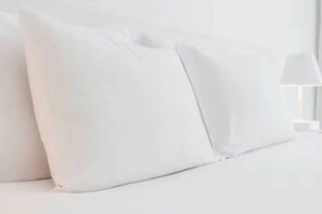 In-room safe, iron/ironing board, free WiFi - Grand Regency Doha, Trademark Collection Wyndham (Doha)