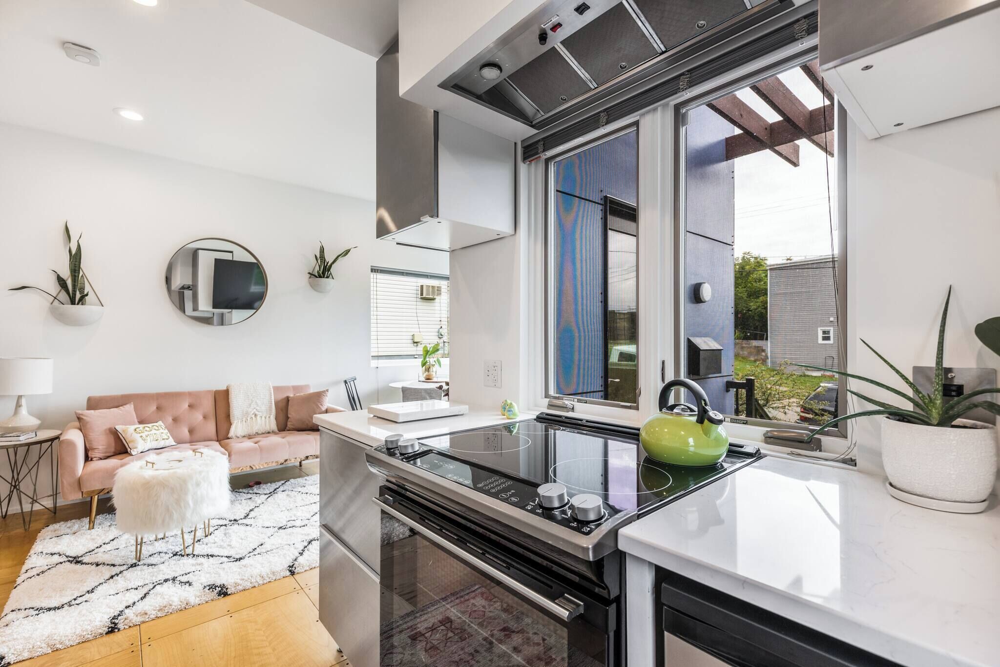 Kühlschrank, Ofen, Herdplatte, Geschirrspüler