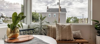 Not so tiny house with full kitchen & patio swing