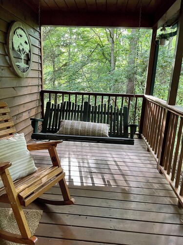 Creekfront Cabin with Waterfall, Hot Tub, Fire Pit