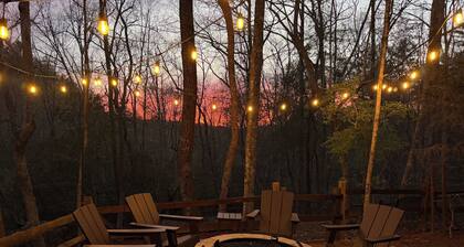 Creekfront Cabin with Waterfall. Hot Tub, Fire Pit, Gameroom, and more.