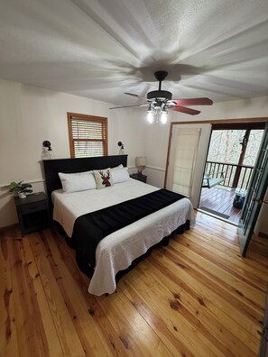 3 dormitoris, escriptori i planxa i posts de planxar 