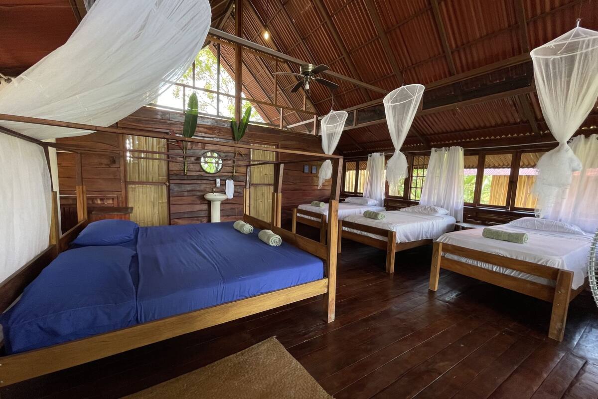 Family Cabin, Multiple Beds, Garden View | Free WiFi, bed sheets