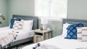 3 bedrooms, iron/ironing board, travel cot, WiFi