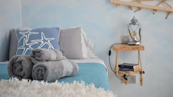 2 slaapkamers, een bureau, een strijkplank/strijkijzer, gratis wifi