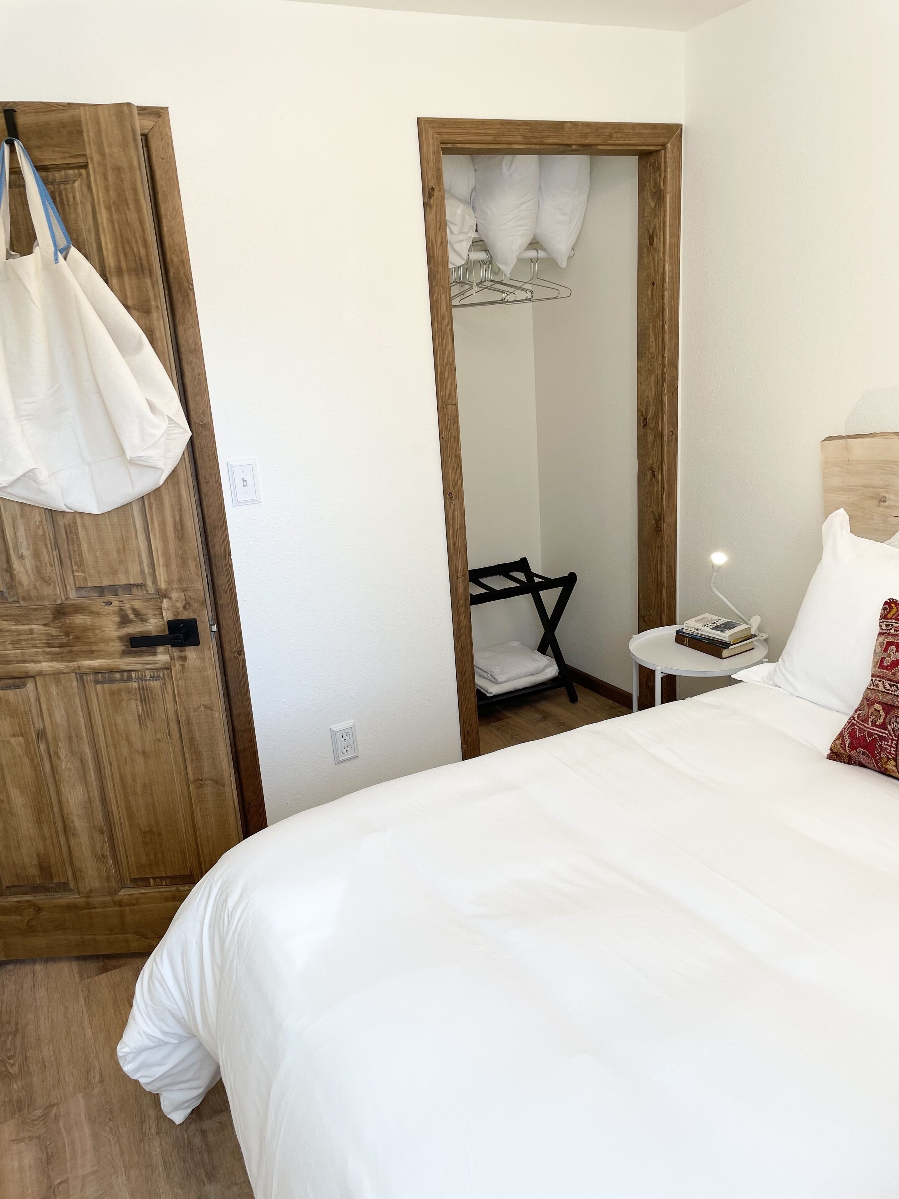 2 chambres, coffres-forts dans les chambres, lit parapluie