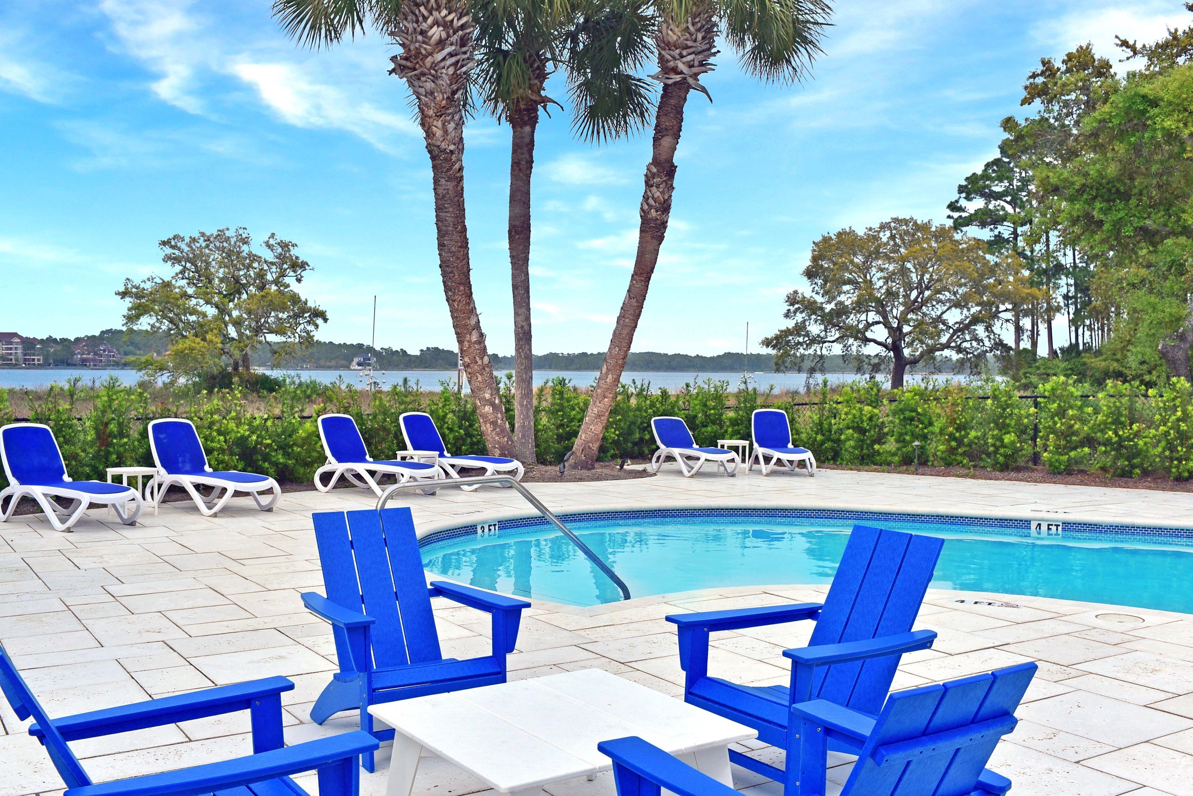 Islandia 318 Waterfront with Boat Ramp, Pool, and Fishing Dock - Pet Friendly