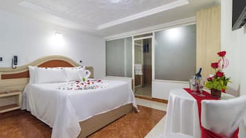 Habitación superior | Wifi gratis y ropa de cama