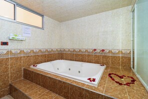 Superior Room | Private spa tub