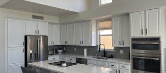 Gorgeous home located in Troon North on the golf course, Pet-Friendly!