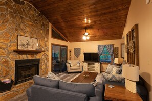 Smart TV, fireplace, table football, books - Young@Hart is a Lakefront home w/ Covered Dock, Game Room, 4 Kayaks & Hot Tub!! (Martin)