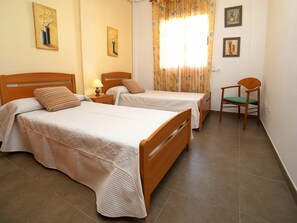 4 soverom, reiseseng for barn og wi-fi (inkludert)