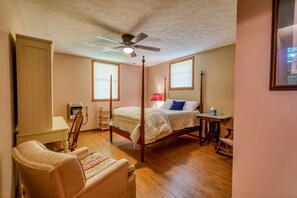 3 bedrooms, bed sheets