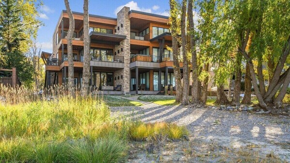 Exterior - Monthly 3BR Condo Rental on Whitefish Lake (Whitefish)