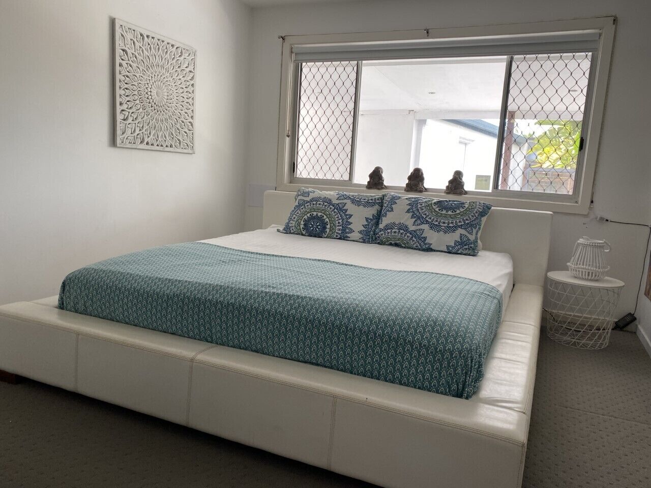 Close to Beach private house pool family pet friendly — image 10