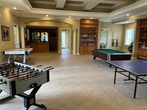 Spielezimmer