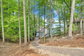 Property grounds - Hokie Hideaway- Pet-friendly home with a natural beach and fire-pit to enjoy with the family. (Huddleston)