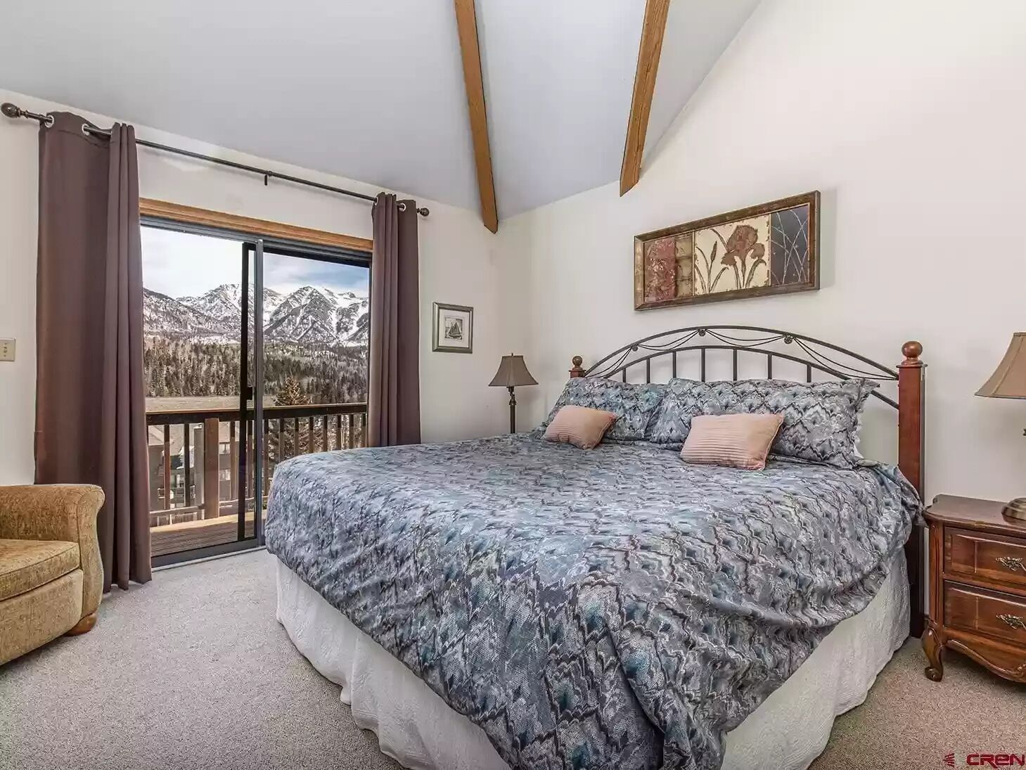 4 bedrooms, desk, free WiFi, bed sheets