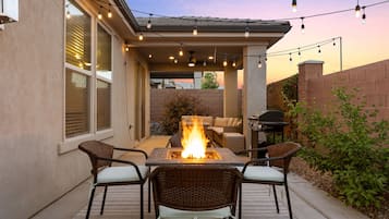 House, 3 Bedrooms | Terrace/patio