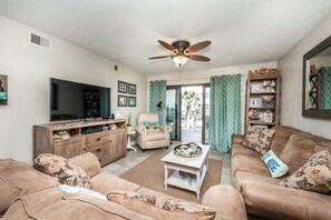 TV a schermo piatto, Hulu, lettore DVD, servizi in streaming