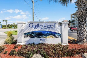 Property grounds - Castle Reef 511 Beachfront & Sunsets! (New Smyrna Beach)