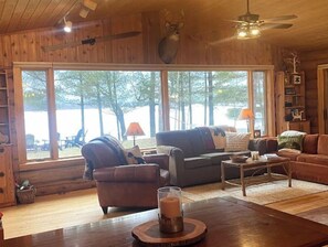 Smart TV, fireplace, video games, table tennis - Lucky View Lodge Log Cabin on Big Butternut Lake Luck, WI 3 acre 300ft lakeshore (Luck)